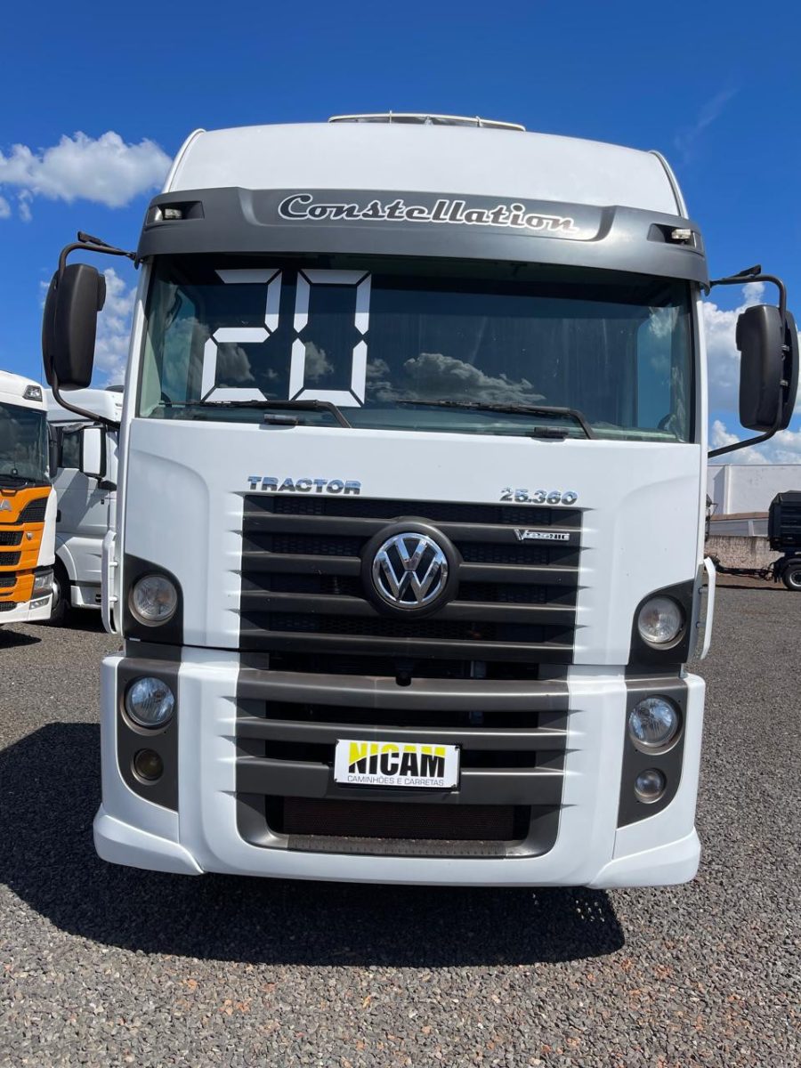 VOLKSWAGEN 25-360 Constel. 6x2 Tractor 2p (die)(E5) - foto 1