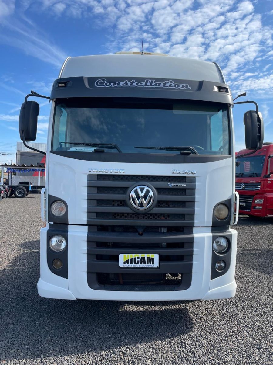 VOLKSWAGEN 25-360 Constel. 6x2 Tractor 2p (die)(E5) - foto 2