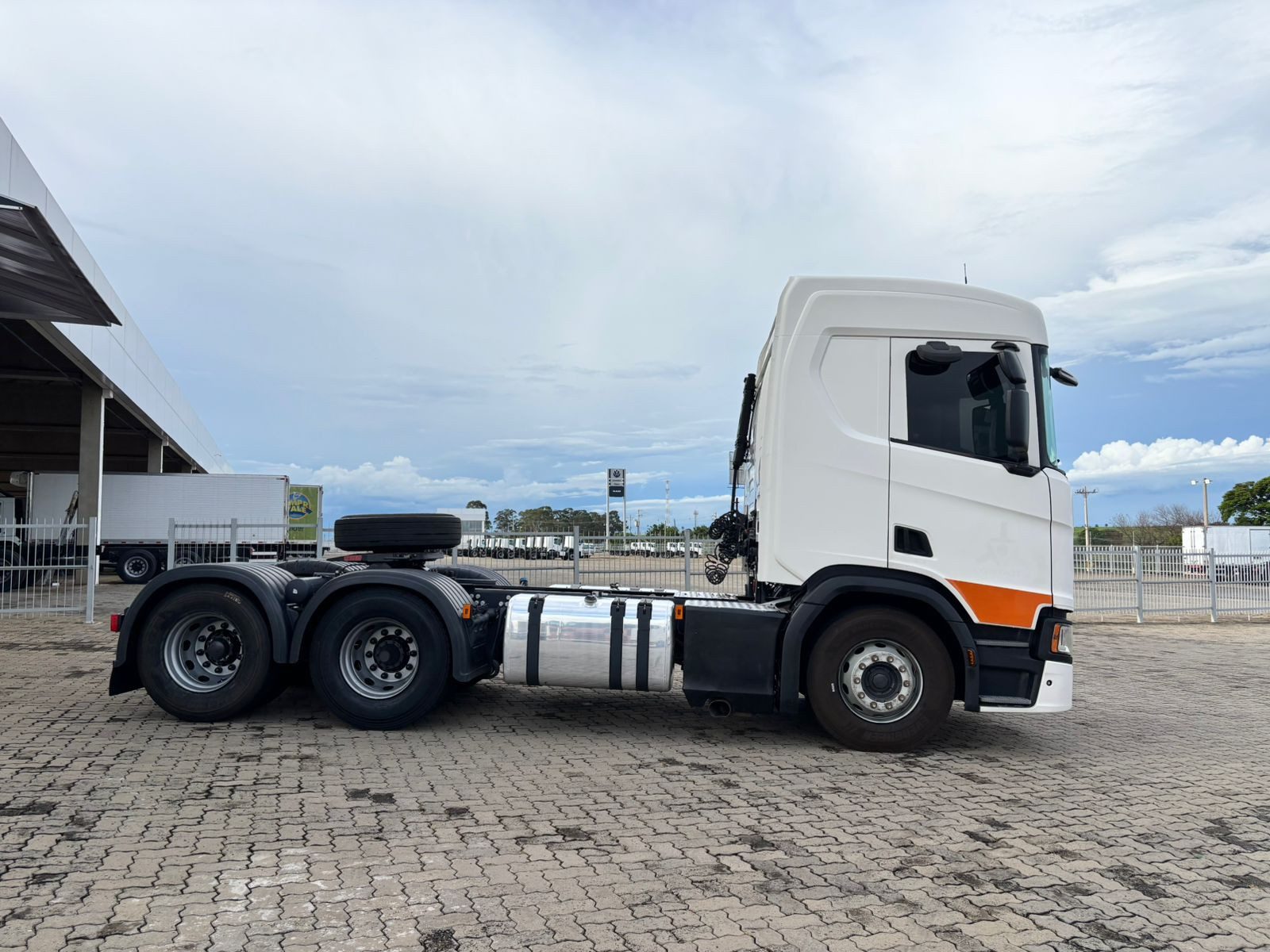 SCANIA R-450 A 6x2 2p (diesel)(E5) - foto 7