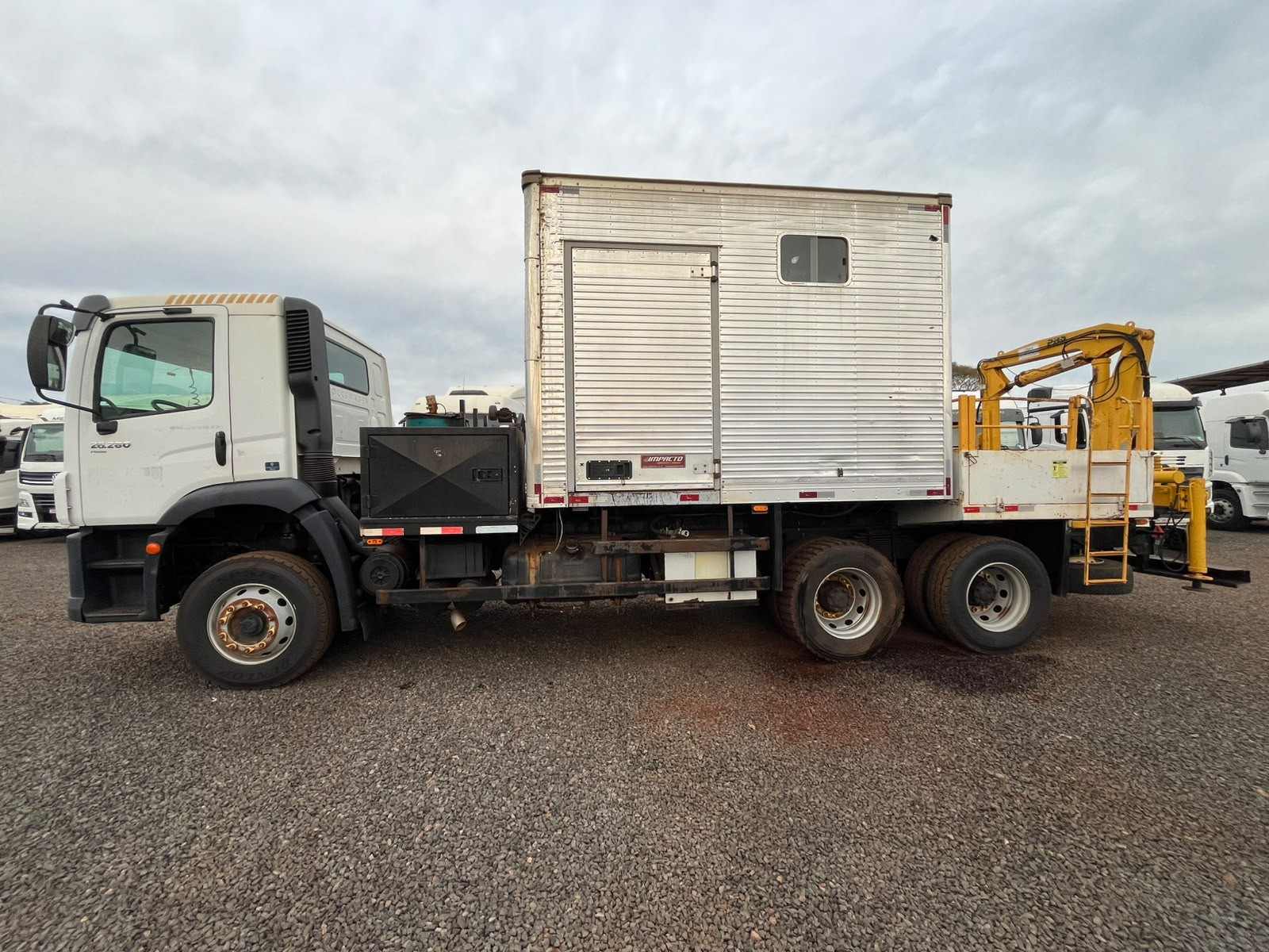 VOLKSWAGEN VOLKSWAGEN/26.280 CRM 6X4 - foto 4