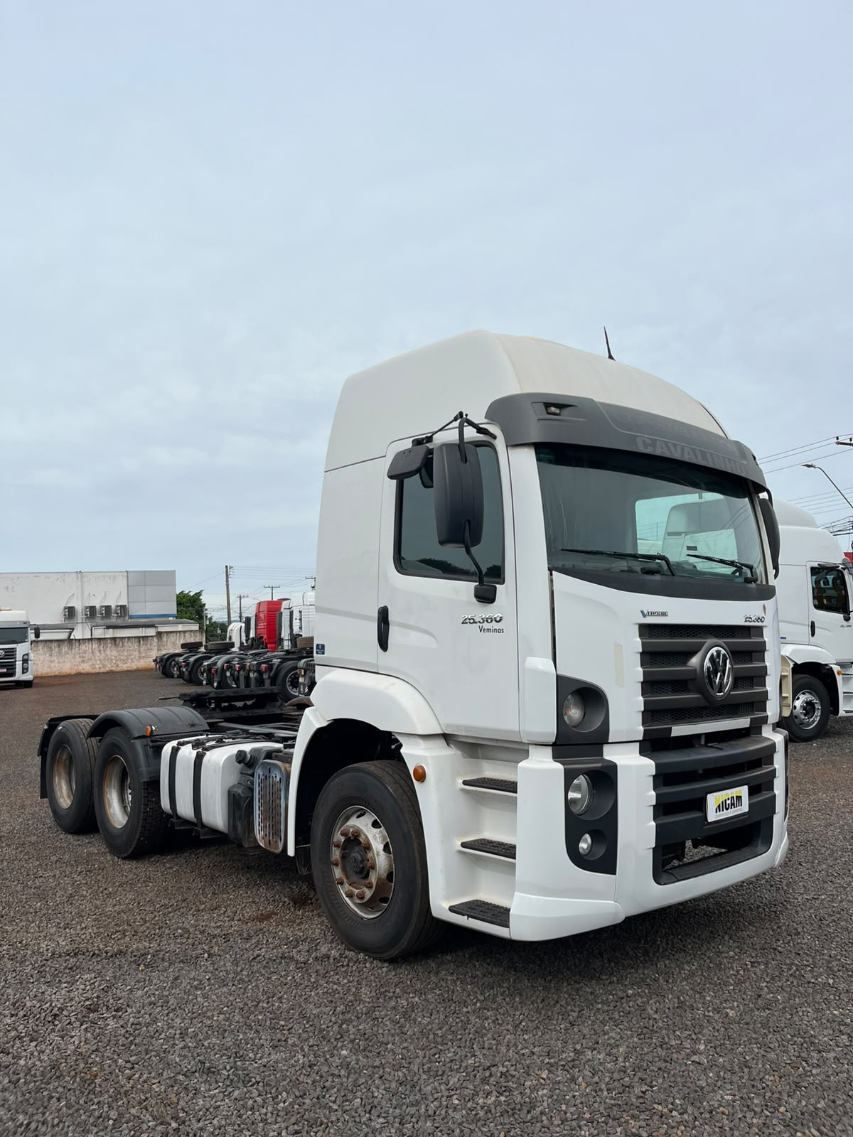 VOLKSWAGEN 25-360 CONSTEL. 6X2 TRACTOR 2P (DIE)(E5) - foto 1