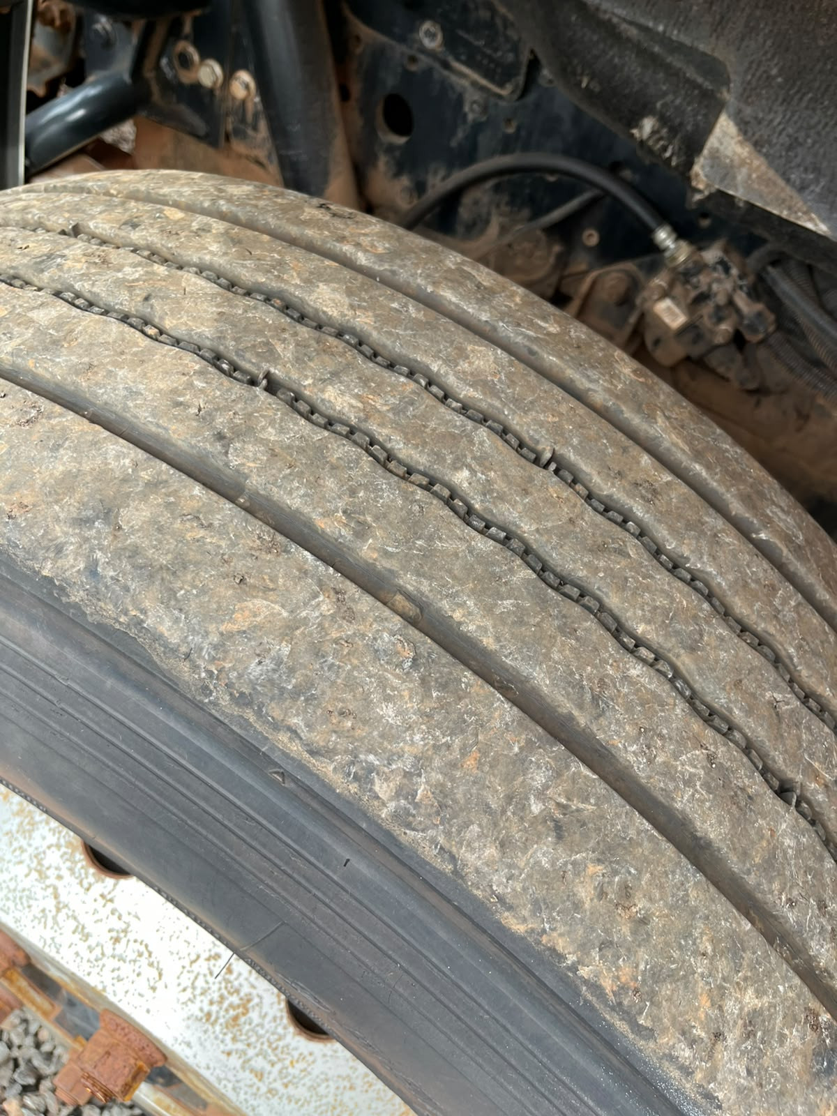 VOLKSWAGEN 25-360 CONSTEL. 6X2 TRACTOR 2P (DIE)(E5) - foto 8