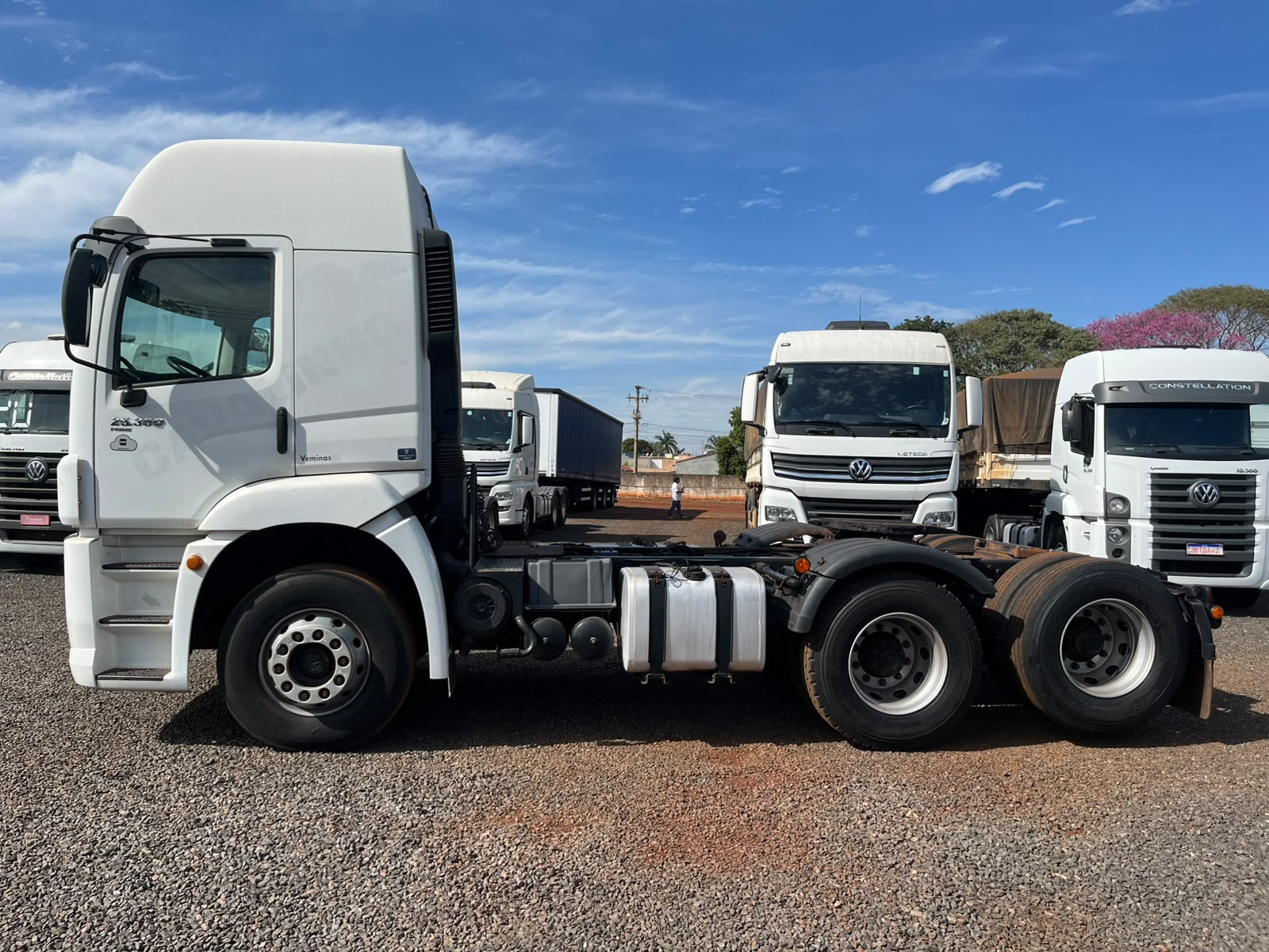 VOLKSWAGEN 25-360 CONSTEL. 6X2 TRACTOR 2P (DIE)(E5) - foto 5