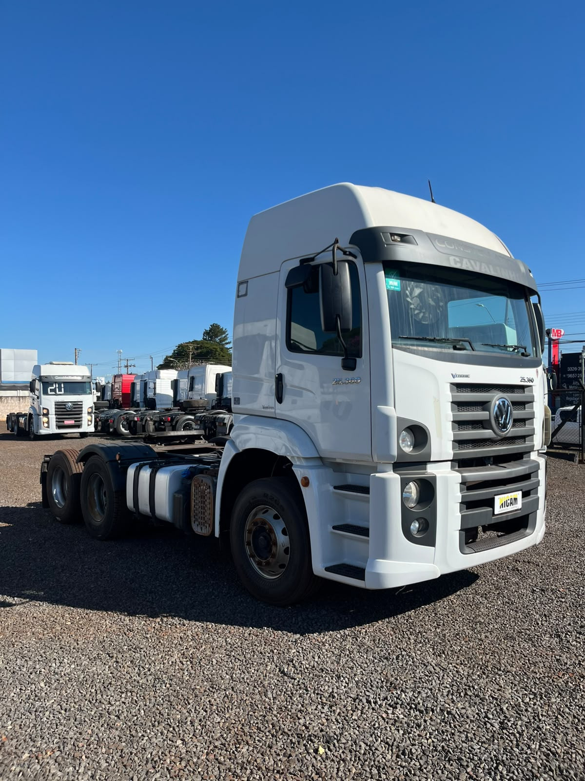 VOLKSWAGEN 25-360 CONSTEL. 6X2 TRACTOR 2P (DIE)(E5) - foto 2