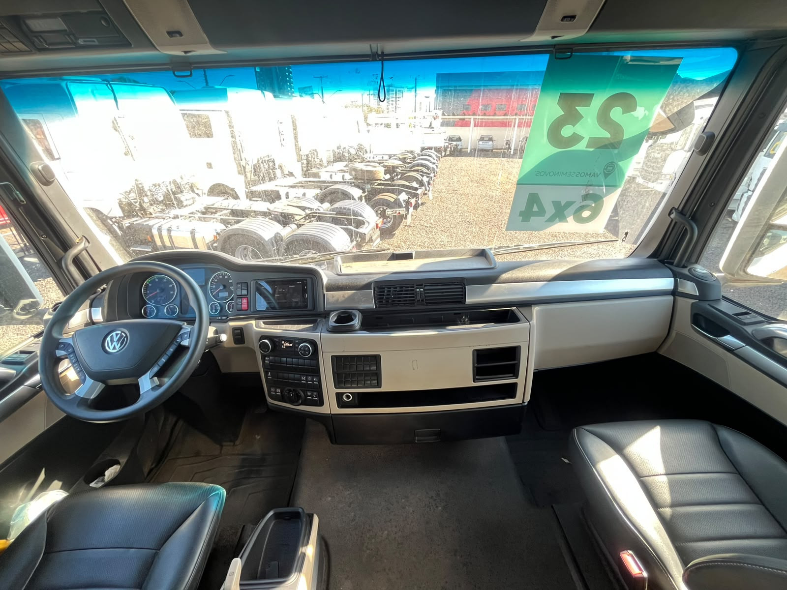 VOLKSWAGEN VOLKSWAGEN/29.520 METEOR 6X4 - foto 2