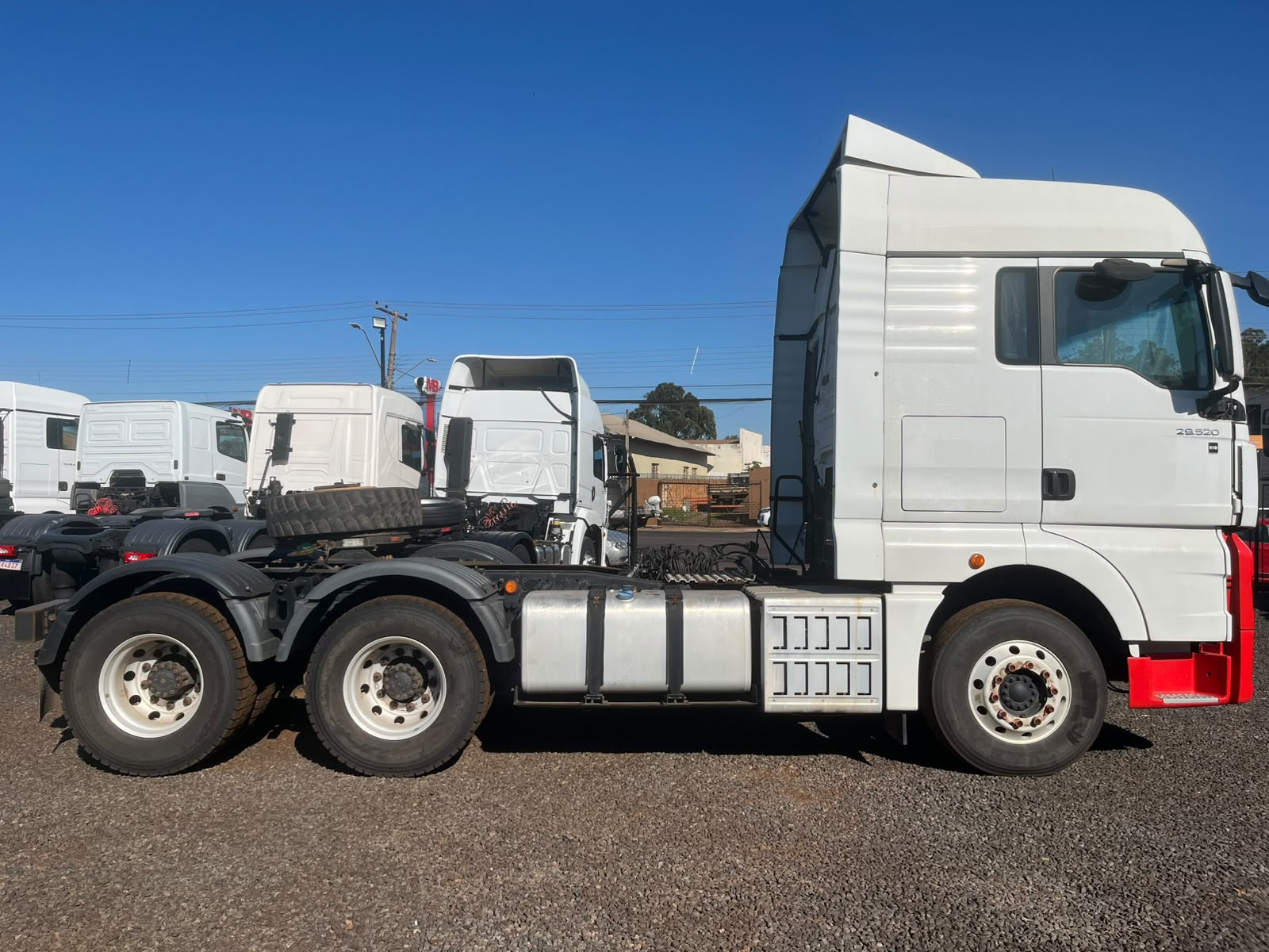 VOLKSWAGEN VOLKSWAGEN/29.520 METEOR 6X4 - foto 8