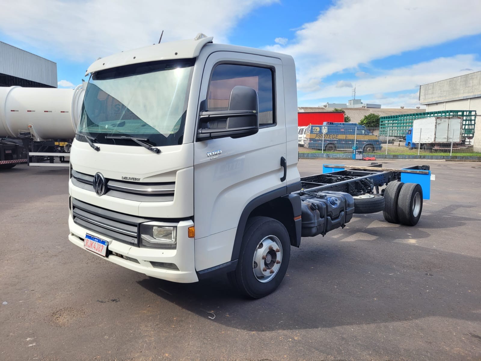 VOLKSWAGEN 11-180 Delivery 2p (diesel)(E5) - foto 4