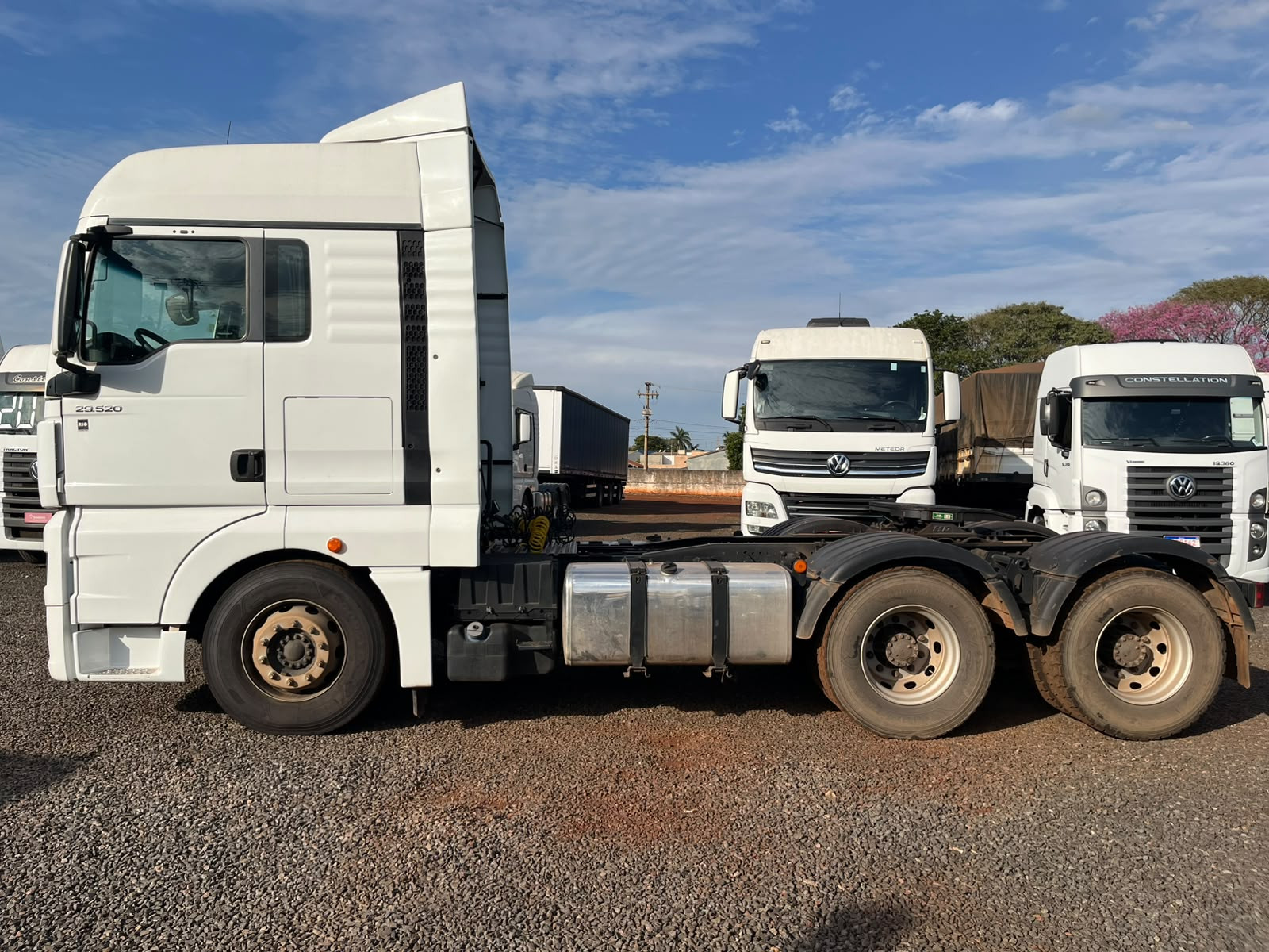 VOLKSWAGEN VOLKSWAGEN/29.520 METEOR 6X4 - foto 8