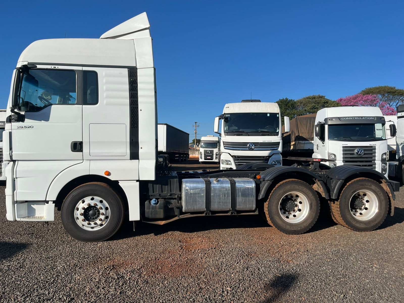 VOLKSWAGEN VOLKSWAGEN/29.520 METEOR 6X4 - foto 8