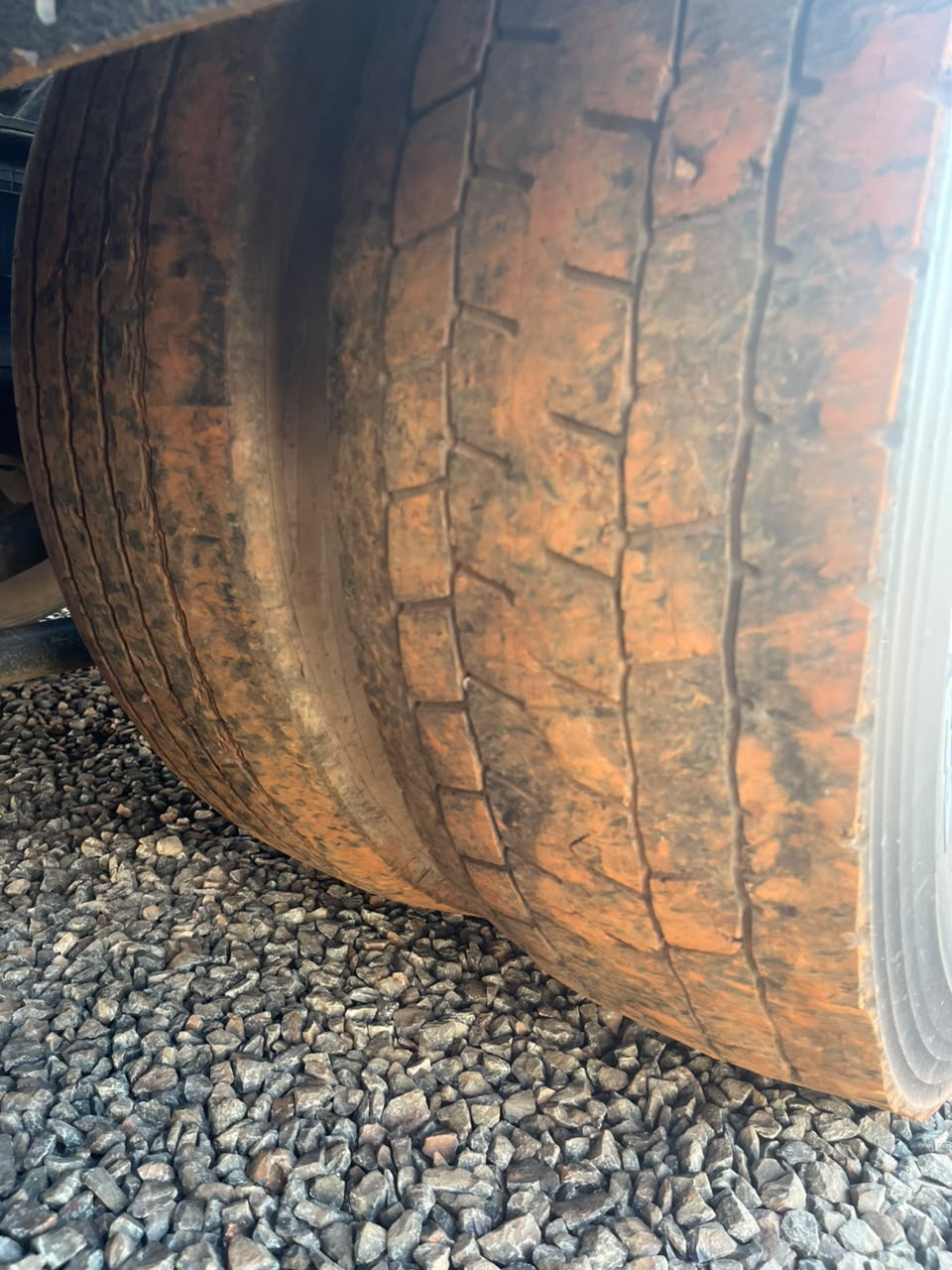 VOLKSWAGEN VOLKSWAGEN/29.520 METEOR 6X4 - foto 1