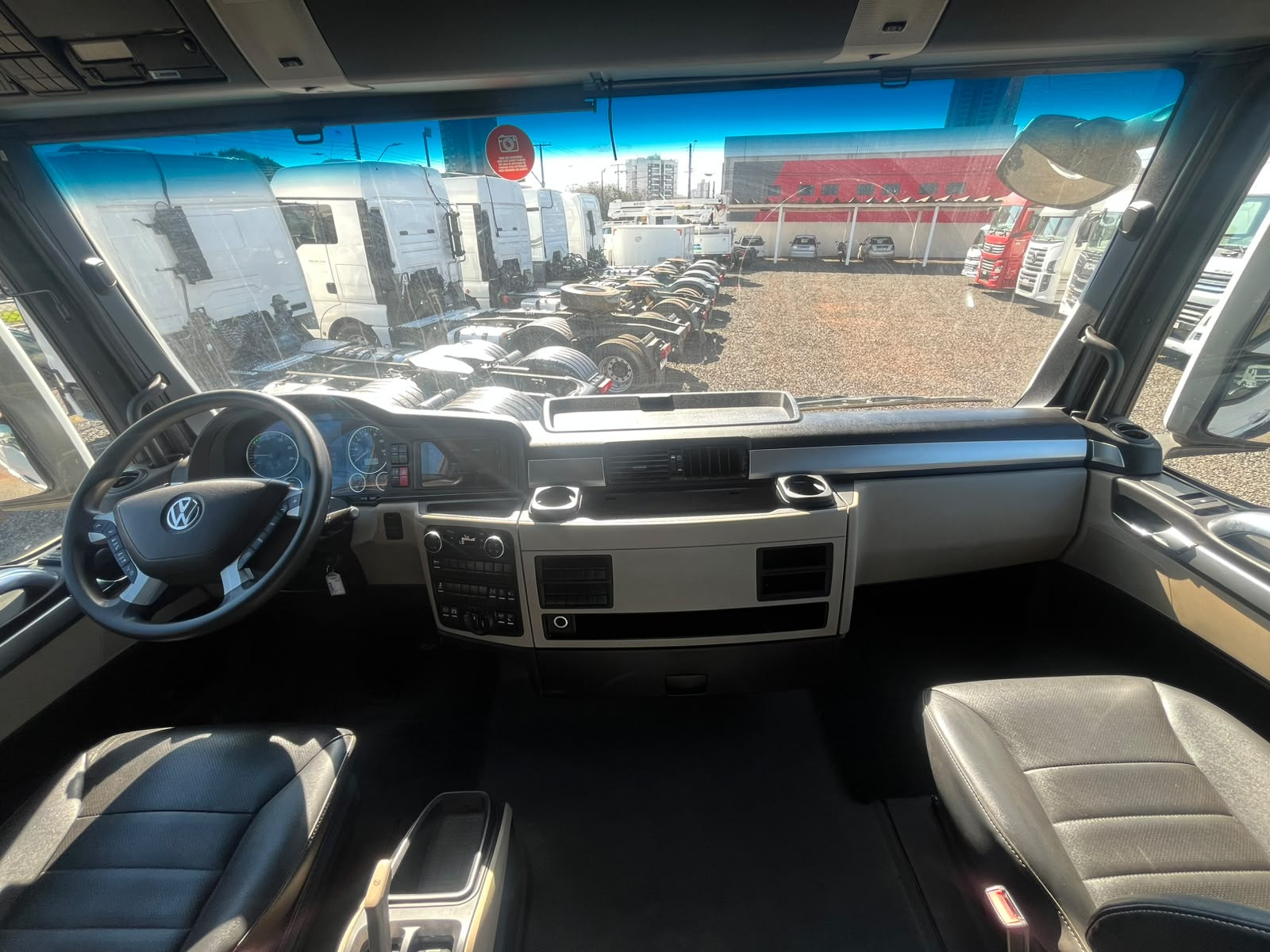 VOLKSWAGEN VOLKSWAGEN/29.520 METEOR 6X4 - foto 5