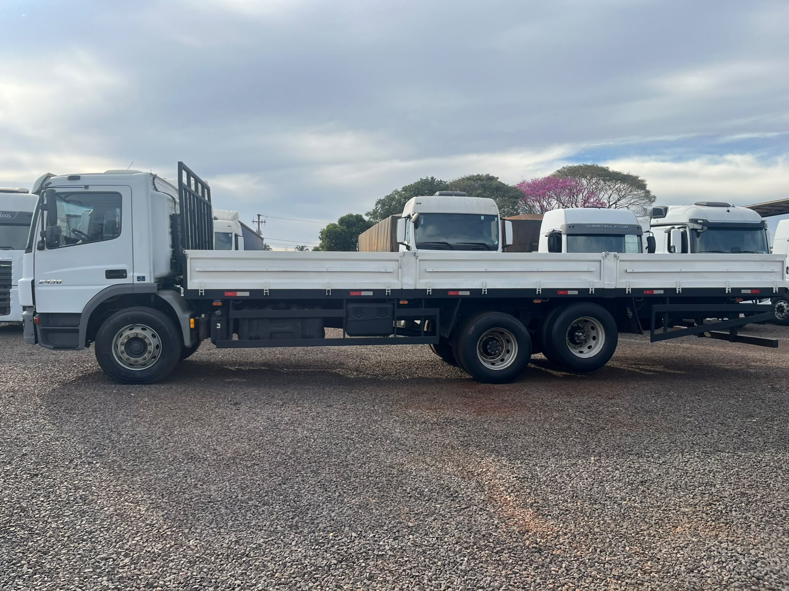 MERCEDES-BENZ MERCEDES-BENZ/ATEGO 2430 CABINE ESTENDIDA - foto 6