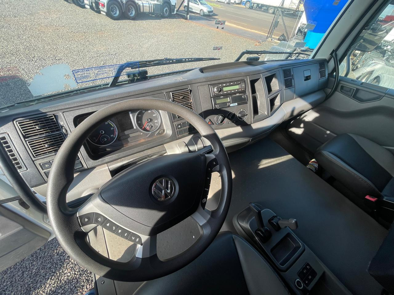 VOLKSWAGEN 33.480 Constellation 6x4 2p (diesel)(E6) - foto 8
