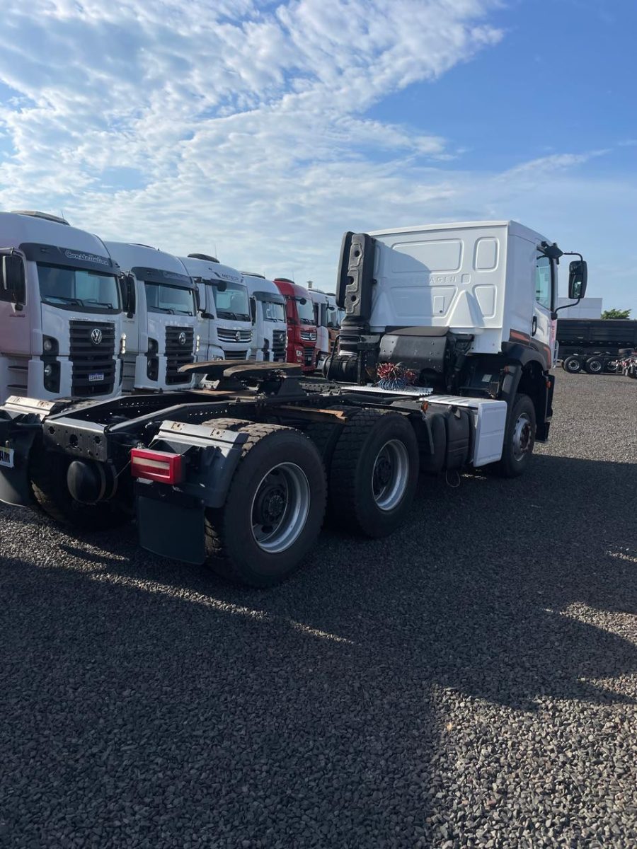 VOLKSWAGEN 33.480 Constellation 6x4 2p (diesel)(E6) - foto 3
