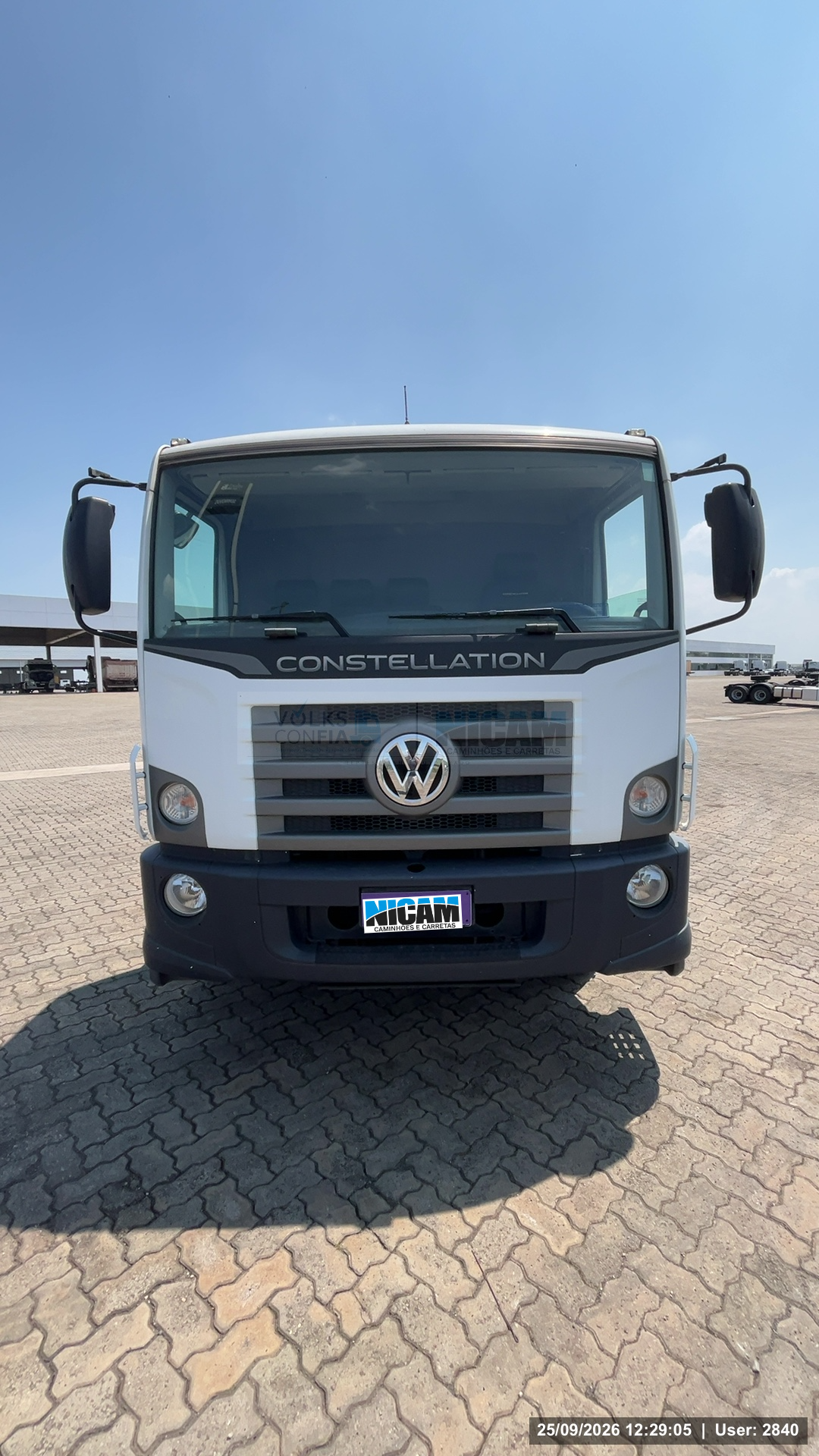 VOLKSWAGEN 18-260 Constellation 4x2 2p (diesel)(E6) - foto 1